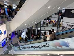 Sim Lim Square (D7), Retail #566106821